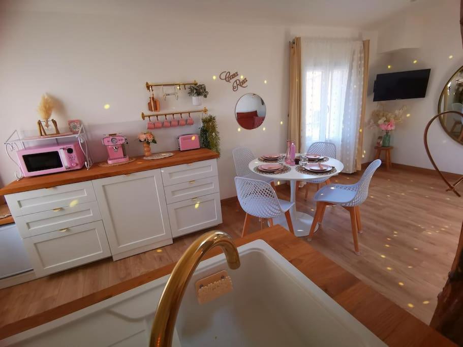 Casa Rosa, Un Petit Cocon Catalan Ortaffa Exterior foto